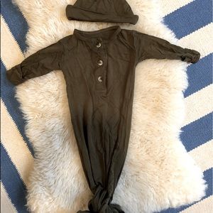 Elivia and Co knotted gown and cap